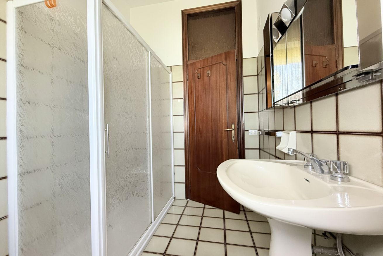 Doccia, bidet, asciugamani