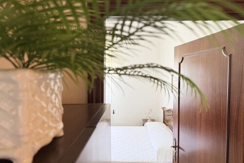 SE275 – Senigallia, four-room apartment in the hills with parking space