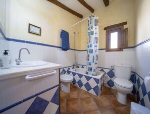 House | Bathroom | Shower - 4-guest Laroya Cottage With Pool (Laroya)