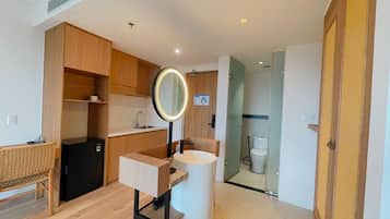 Standard Studio, Garden View | Interior