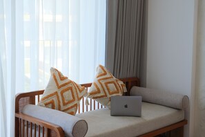 Deluxe Double Room, Beach View | Interior - Mona Luxe Apartment Hoi An (Hoi An)