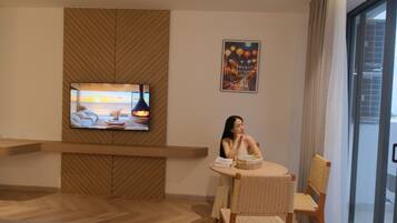Deluxe Twin Room, Beach View | Beach/ocean view