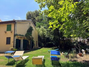 House | Exterior - Peaceful Country Retreat Just Minutes From Pesaro and the Beach (Pesaro)