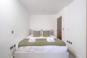 1 bedroom, free WiFi - Canal View Hackney Apartment (London)