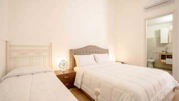 1 habitación y cuna de viaje