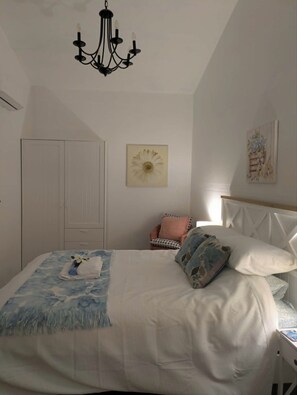 2 chambres, bureau, fer et planche à repasser, Wi-Fi gratuit