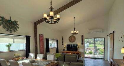 Country Stay with Pool, Firepit & Vaulted Ceilings on 2.5 acres. Pet Friendly