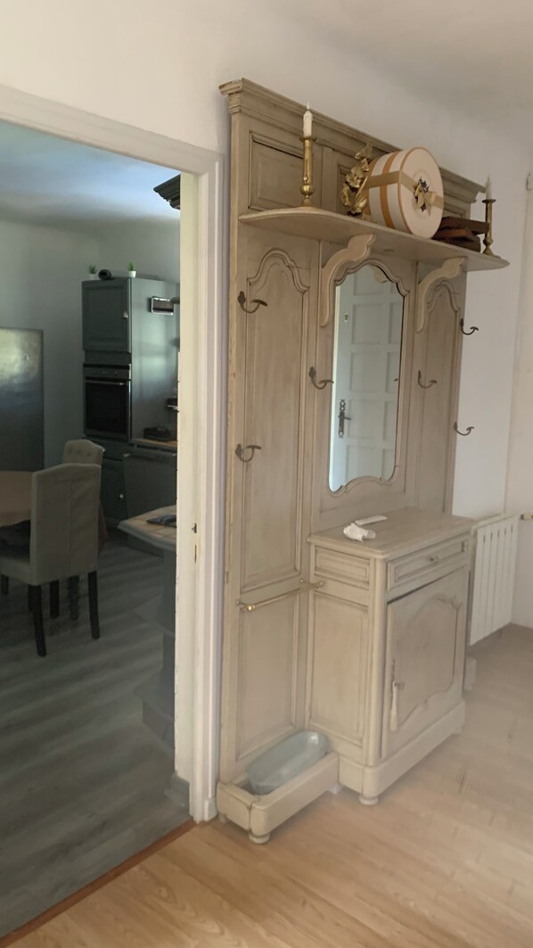 Interior - A house in the heart of the vineyards and at the foot of Mont Ventoux (Mormoiron)