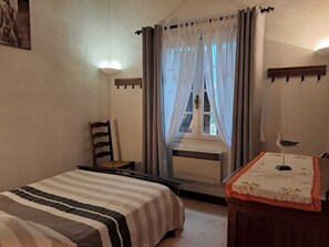 Room - Vrbo Property (Dolus-d'Oléron)