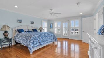 4 bedrooms, iron/ironing board, WiFi