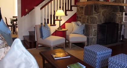 The Sewanee Cottage - Great Location on Campus