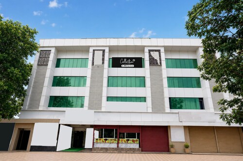 Classic Pearl Residency