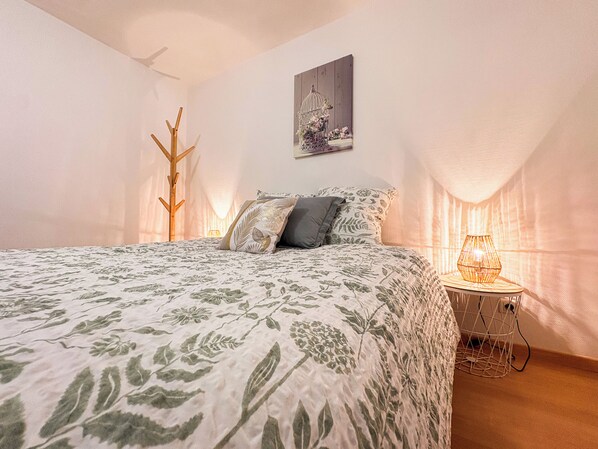 Iron/ironing board, WiFi, bed sheets - Vrbo Property (Wettolsheim)