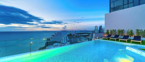 Apartment, 2 Bedrooms, Accessible, Smoking | Pool | Outdoor pool