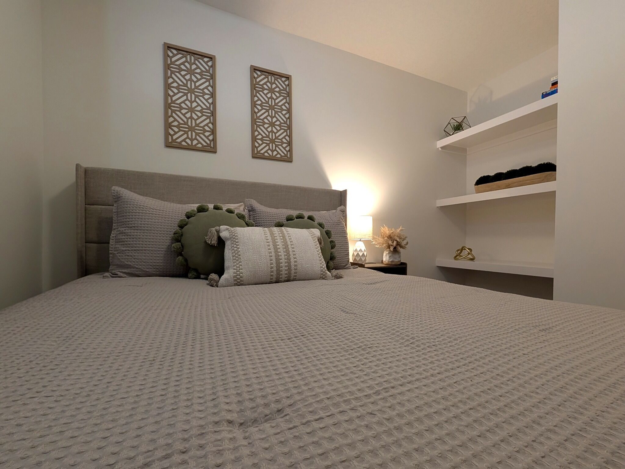 Modern 2br Calgary Suite  Ac  Self Check-in - Calgary
