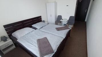 Standard Twin Room, City View | Blackout drapes, free WiFi