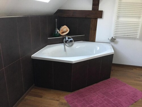 Röblinseeterrassen – Vacation Rental with a Balcony on a Park-Like Lakefront Property