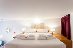 Iron/ironing board, Internet, bed sheets - Vrbo Property (Milano)