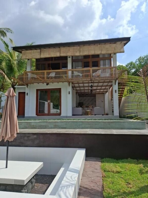 Villa Deluxe, vista a la colina | Áreas de la propiedad