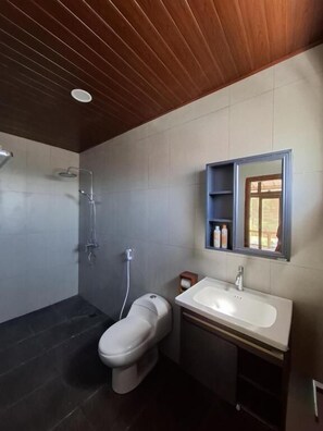 Deluxe Villa, Hill View | Bathroom - Villa Sunyi close to Gili Islands (Lombok)