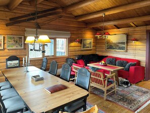 Dining - Charming mountain cabin near Hemsedal (Buskerud)