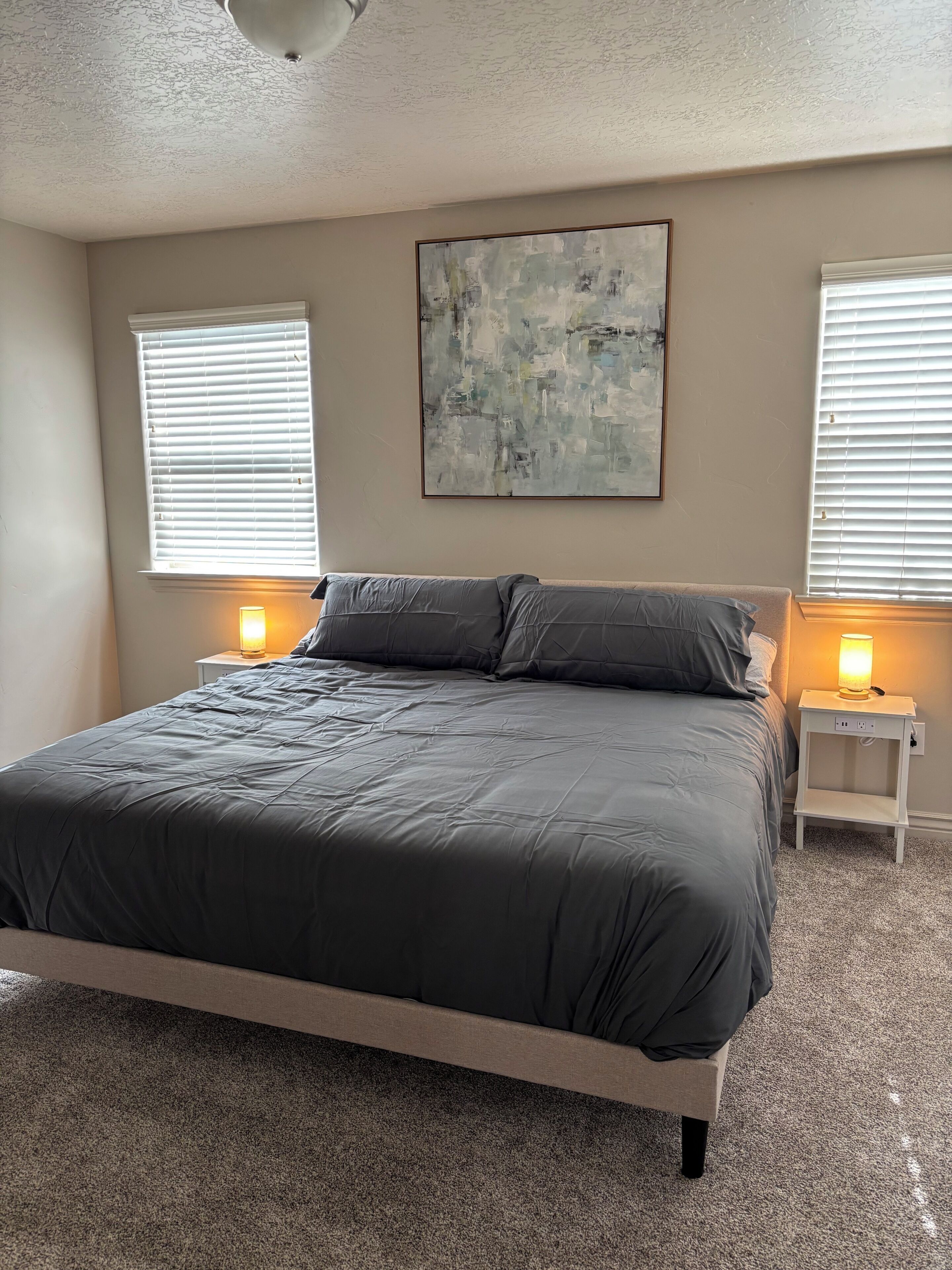 3 bedrooms, iron/ironing board, WiFi, bed sheets