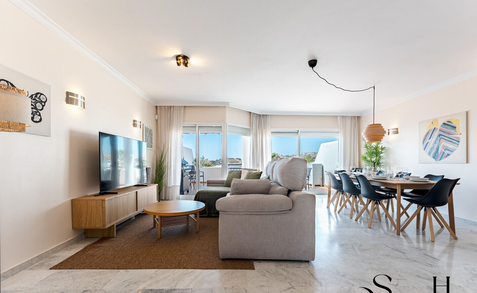 4 Bed Townhouse, Sauna, Pool, Sea Views - Benalmádena