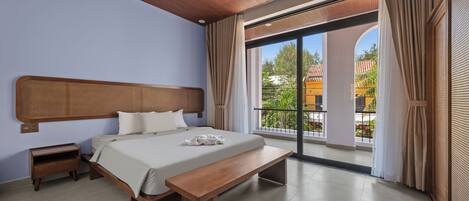 5 bedrooms, WiFi, bed sheets
