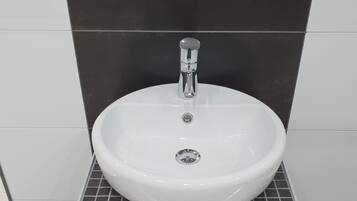 Comfort Double Room | Bathroom