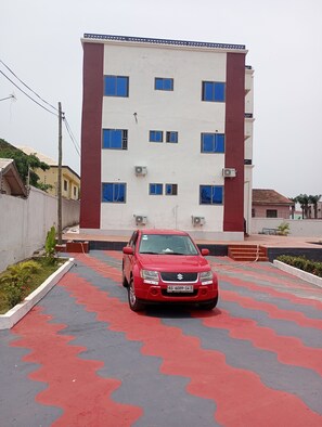 Property grounds - Osem City (Kumasi)