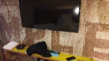 Comfort Double Room | Television