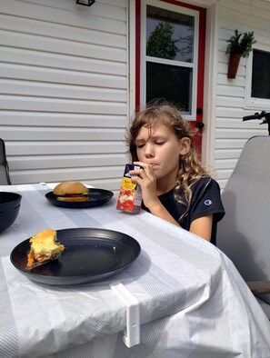 Outdoor dining - The Mill River Hideaway Cottage (Lot 5)