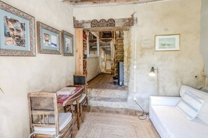 Fireplace - A retreat surrounded by nature | 10 minutes from Sitges (Barcelona)