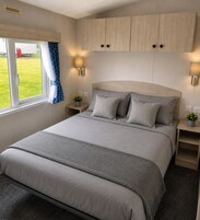 Mobile Home, Garden View