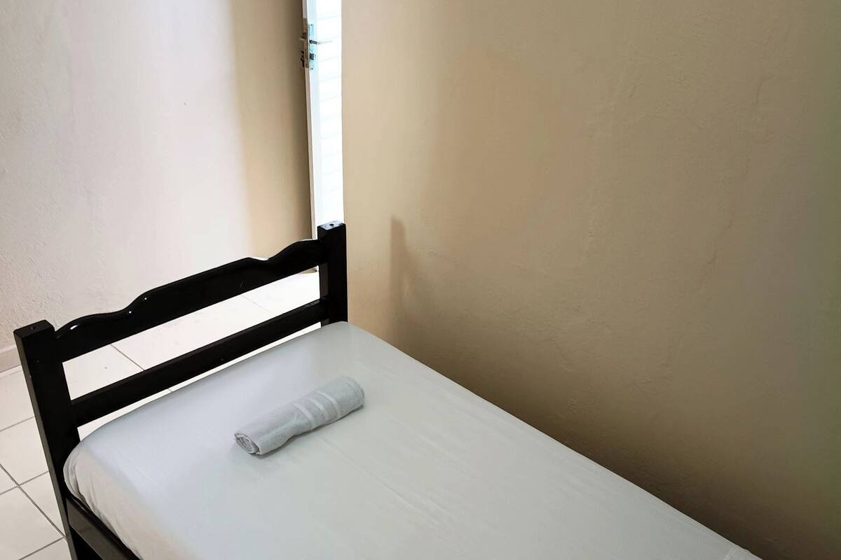 Standard Room, Pool View | WiFi (free)