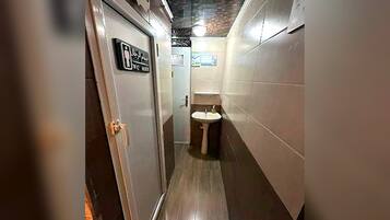 Double or Twin Room | Bathroom