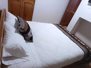 Room - Vrbo Property (Cusco)