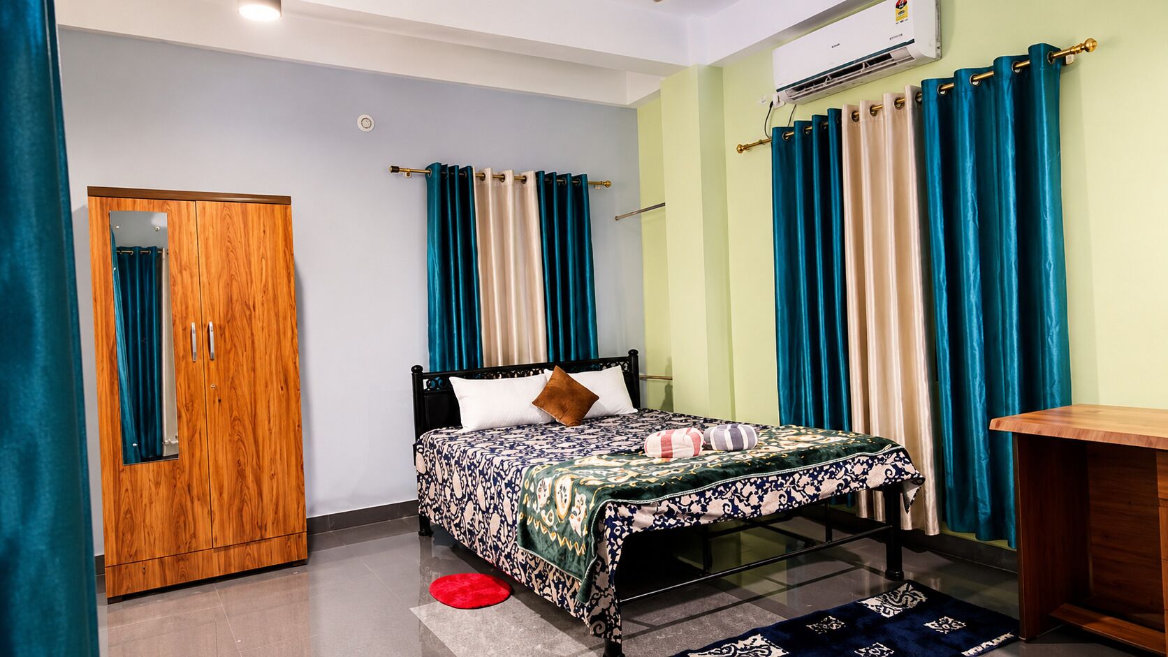 2 bedrooms, Internet
