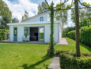 Villa | Exterior - Detached Villa Stay in Kamperland (Kamperland)