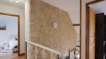 Maison Familiale, vue jardin | Rideaux occultants, fer et planche à repasser, Wi-Fi gratuit