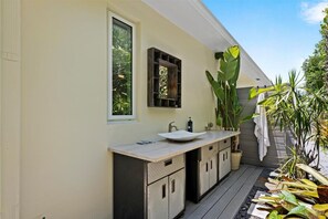 Terrace/patio - Seacrest Serenity- 4BR Pool Retreat (Delray Beach)