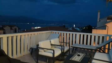 Appartement (Deluxe Two Bedroom Apartment with Ter) | Balcon