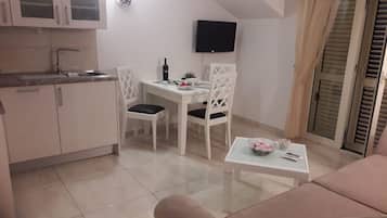 Apartment (Three Bedroom Apartment with Terrace) | Living room