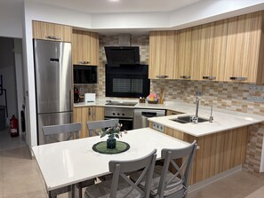 Private kitchen - Villa Soleada - Private Pool - Beach 10 minutes away (San Pedro del Pinatar)