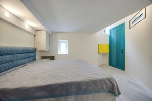 Room - Unique and Beautiful Stay in the Heart of the City (T'bilisi)