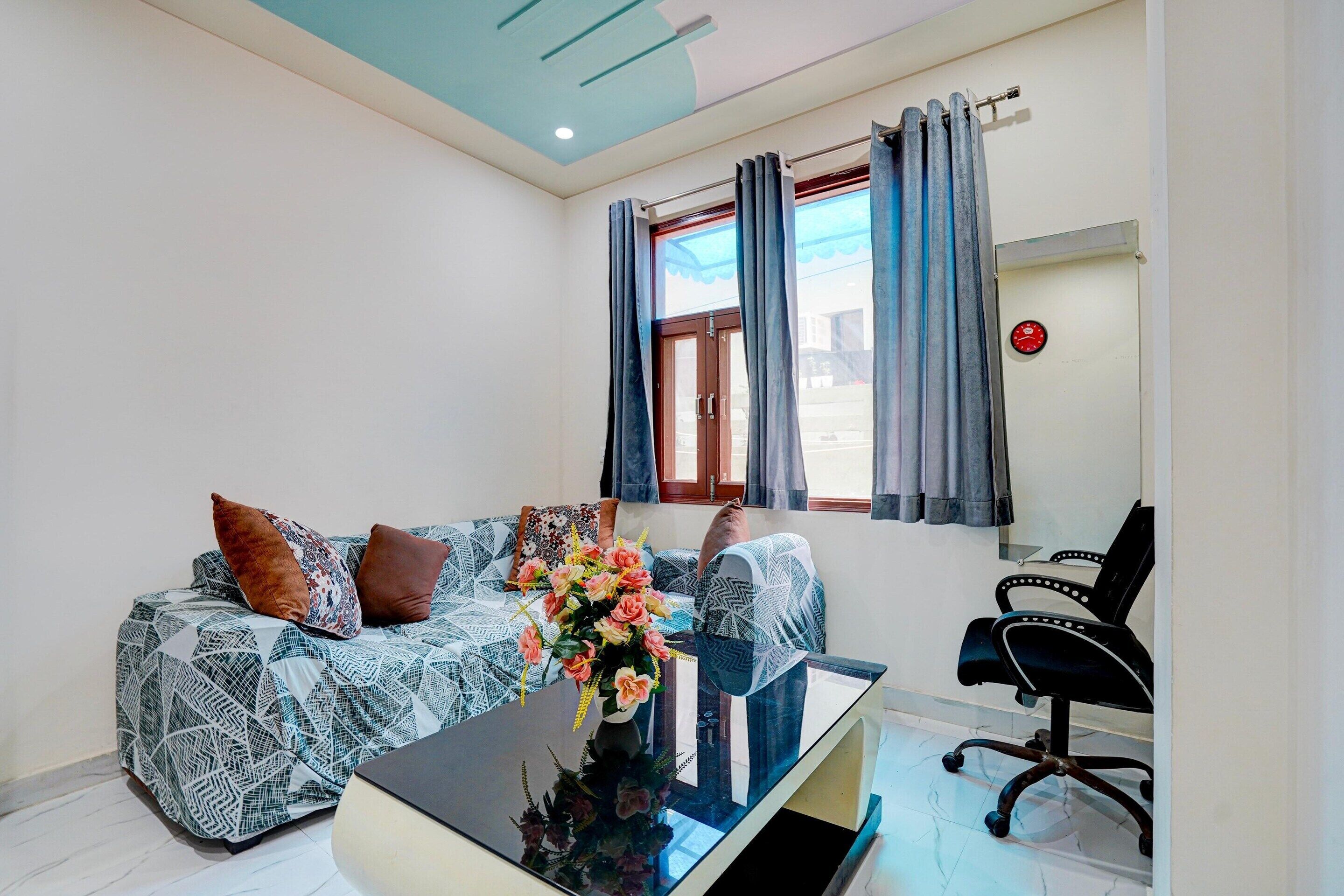 House | Reception