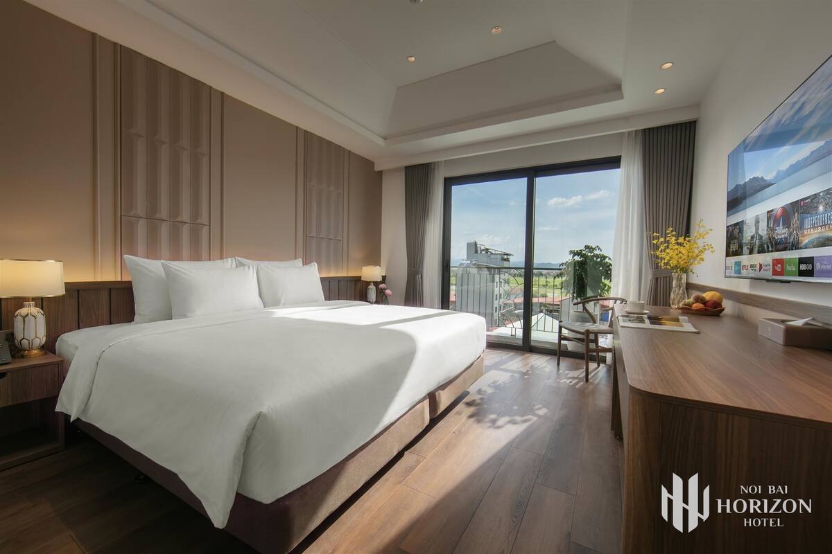 Premium Double or Twin Room, Balcony, Mountain View | In-room safe, desk, laptop workspace, blackout drapes