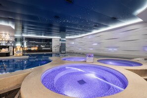 Bastu, bubbelpool, ångbastu, lerbad, hydroterapi och thaimassage