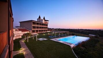 Classic Double or Twin Room, Balcony, Garden View | Terrace/patio