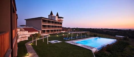 Classic Double or Twin Room, Balcony, Garden View | Terrace/patio